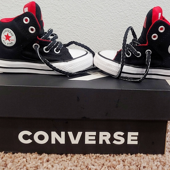 Converse boy shoes - Picture 2 of 3